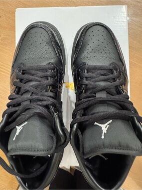 W Air Jordan 1 LOW SE